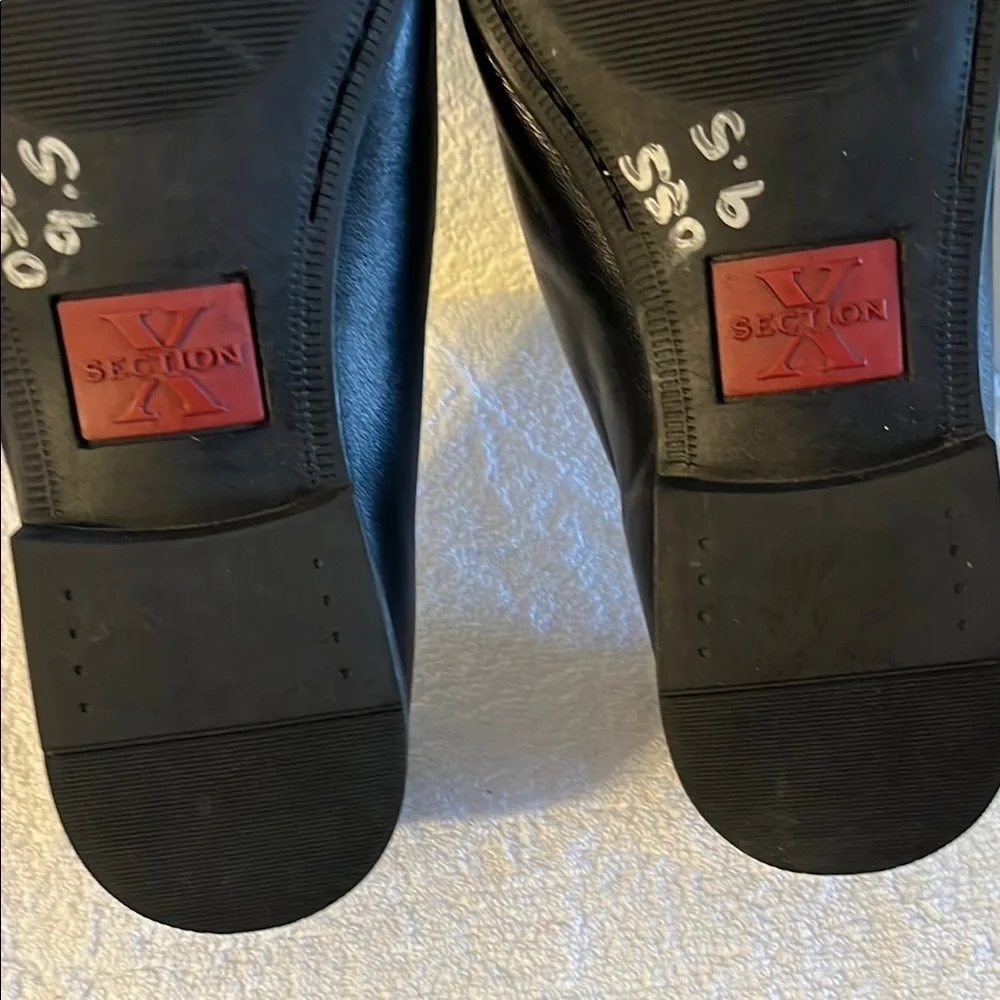 Elegant Black Leather Slip-On Loafers